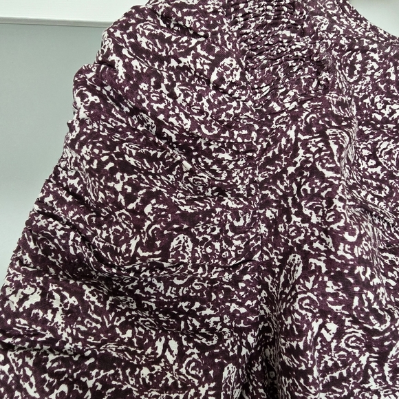 Les Coyotes de Paris linen blouse in a purple/multicolor paisley pattern - Picture 7 of 13